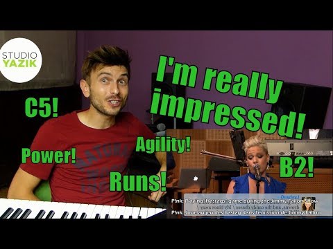 Vocal Coach Yazik REACTS to Female Singers GREATEST VOCALS during FUNNY MOMENTS Beyoncé, Mariah, S