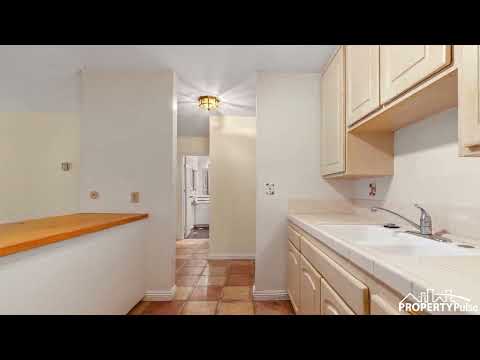 1645  Emerald St  1B, San Diego, CA 92109