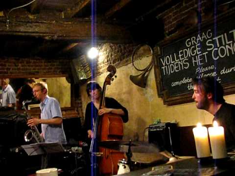Steven Delanoye Trio live @ Hot Club de Gand