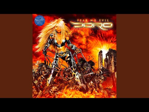Videoclip de Long Lost for Love — Doro