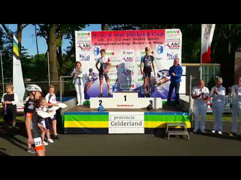Gijs Kamp uit Roden wint goud op het NK Baan en Weg inlineskaten in Heerde