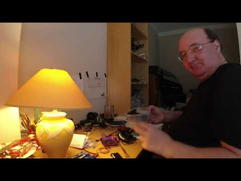 MongoTV_5919 - Mongo Drones Testcenter - Del 32 - Kigger På Mine Gamle Droner og Droneudstyr