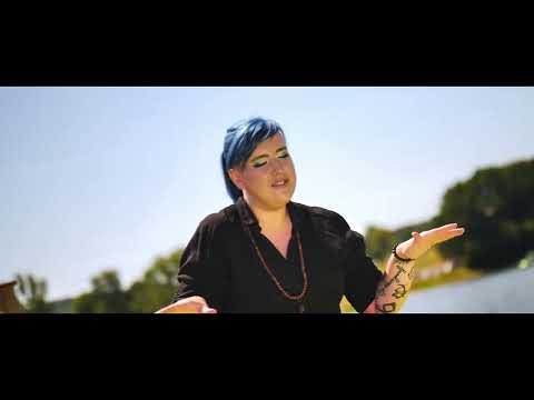 Magdalena MAGI Woźniczka - Wakacje ( Oficjalny teledysk )