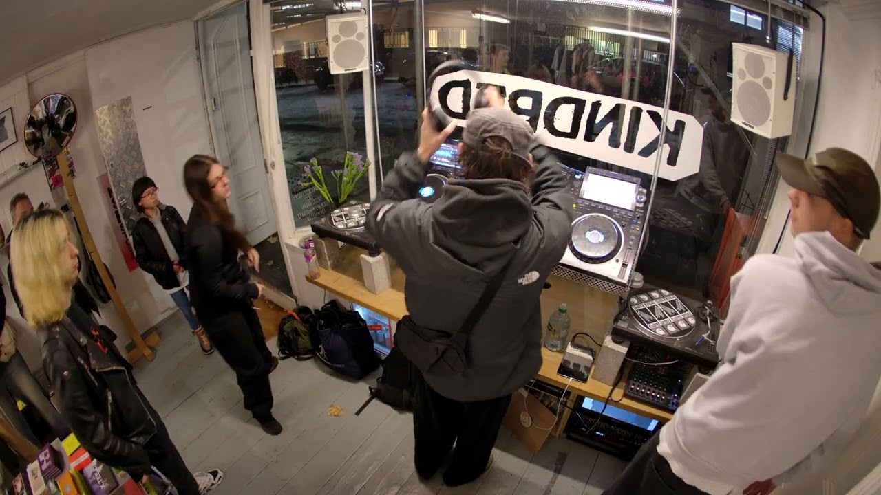 Unknown Artist - SOLTURA W/RDB | Kindred Radio (21.10.25)