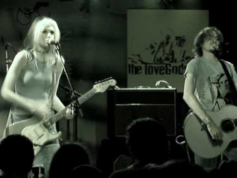 The loveGods - New Morning 2005 - Broken Tongue + 14 Hours