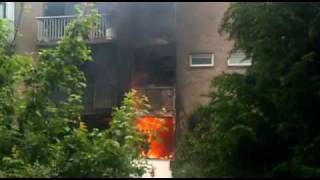 preview picture of video 'Uitslaande brand flat in Zuilen'