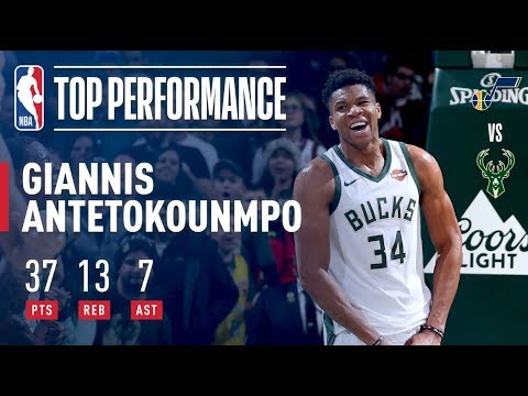 Giannis Antetokounmpo Explodes With 37 Pts vs. Jazz | December 9, 2017