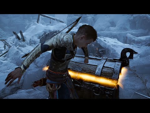 Atreus tries to open a chest like Kratos