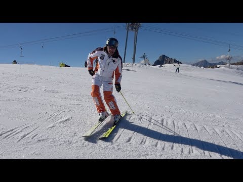 La corretta distribuzione dei carichi garantita dall’anca interna alla curva - SCIARE MEGLIO S2 EP12