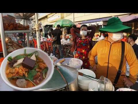 Yummy Khmer Noodle With Soup Vietnam @Chhbar Ampov - Evening Eating Vietnam Street Food in Cambodia
