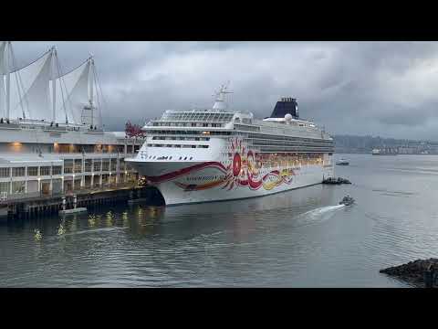 Thumbnail for Norwegian Sun - In port