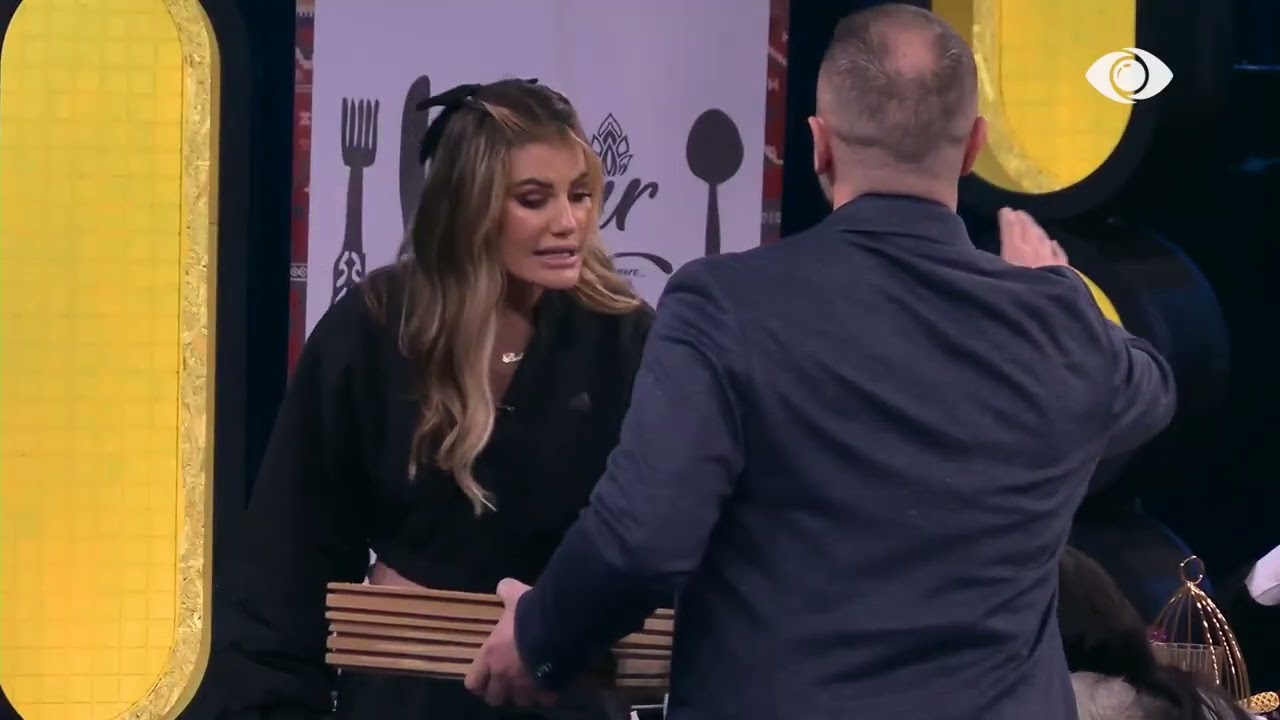 “Mos bëj lojëra fjalësh…”/ Egli-Valbonës: Edhe ti ke bërë seks atë nate te krevati i Laertit!