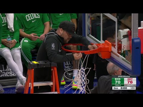 Celtics-Pistons Game DELAYED After the Net Broke 😳