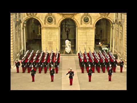 Chant de la promotion CNE de Cacqueray