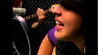 TREBLE  CLEF  LIVE  -  NAIA  KETE  -  &quot;HAPPY&quot;