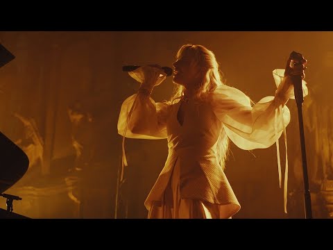 Angelou - MEDUS (Piano Special Live)