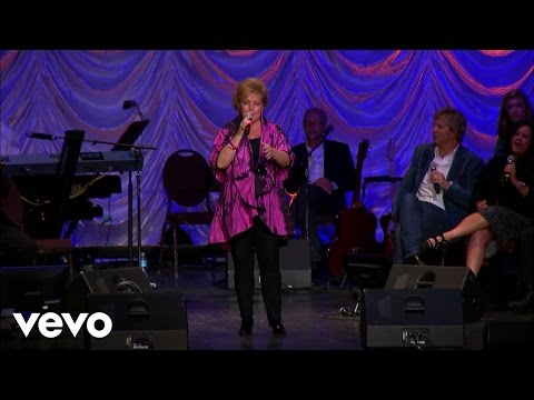 Jeff & Sheri Easter - Praise His Name (Live)