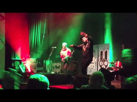 MC Lars "Mr Raven" Live at O2 Academy Bournemouth ft. Addie Jay