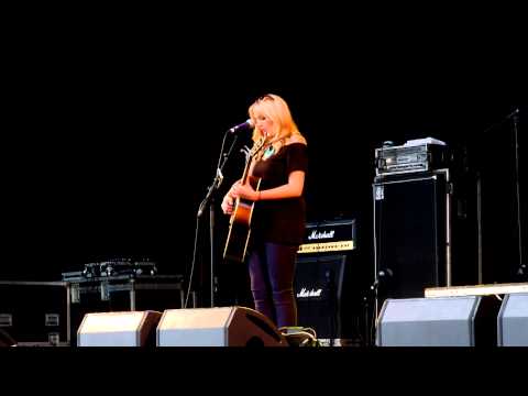 Emily Moulton @ Hull Freedom Festival 2013