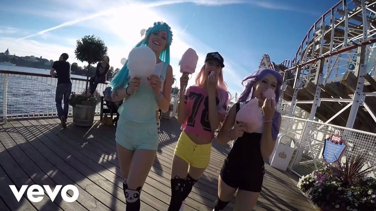 Dolly Style — Upsy Daisy