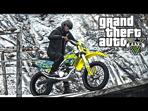 GTA 5 MOD VITA REALE FRANKLIN: MI BUTTO DAL MOUNT CHILIAD CON LA MOTO E LO SNOWBOARD #61
