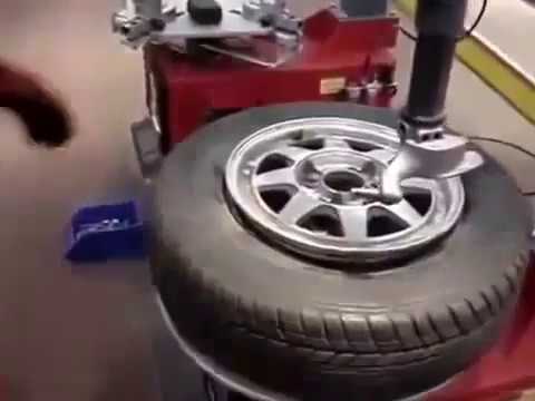 Máy ra vào lốp dành cho xe máy, xe tay, xe con LC-810E