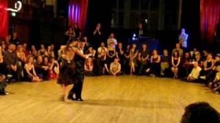 Sebastian Achaval y Roxana Suarez - 2 of 5