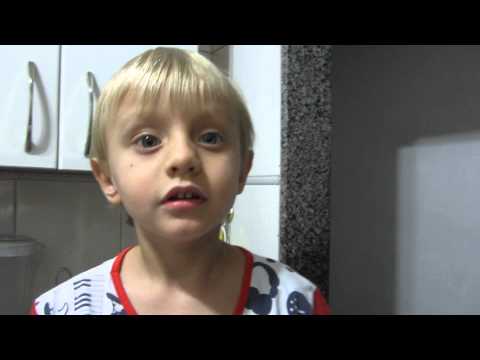 Pedro e o remedio de verme.