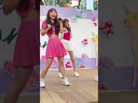 [Fancam] Feem Cm Cafe : รักหนึ่งคำ @ Guru Crew Merket - Central Rama III【4K 60FPS 】