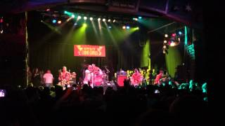 Me First and the Gimme Gimmes - Isn't She Lovely