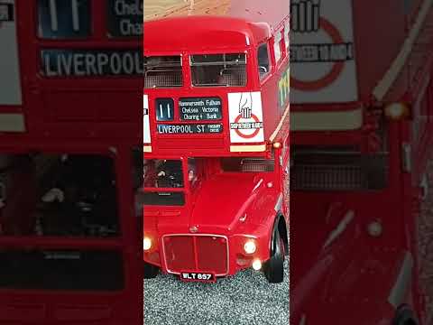 Hachette Routemaster Bus