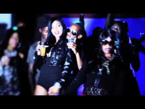Junior Reid_Bomb A Drop-Medley-Fishscale Riddim (Official Video).wmv