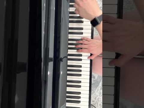 Fountain in the Rain (Gillock): m. 1-8