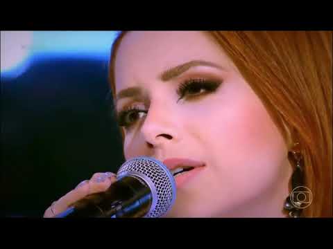 Sandy cantando Nothing Else Matters, da banda Metallica (Caldeirão com Mion 03-12-2022)