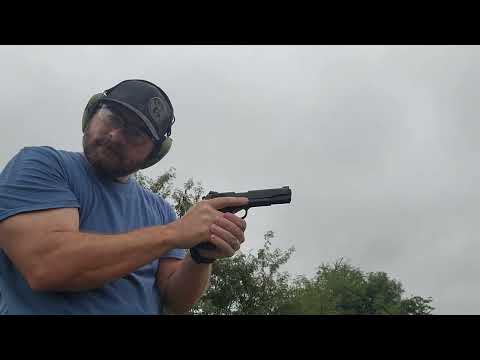 Testing out the Colt 1911SE-A1