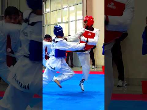 😎Confidence vs Overconfidence🤣 #taekwondo #fight #shorts