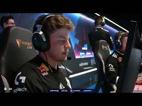 "JKS's Incredible Wall Bang vs S1mple - CS:GO Gameplay"