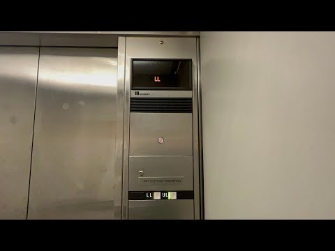 Montgomery Vector Elevator at the Navy Memorial, Washington DC