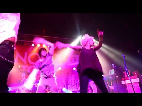 TURN THE NIGHT ON (LIVE VIDEO) - 3OH!3+THE SUMMER SET+WALLPAPER+NEW BEAT FUND