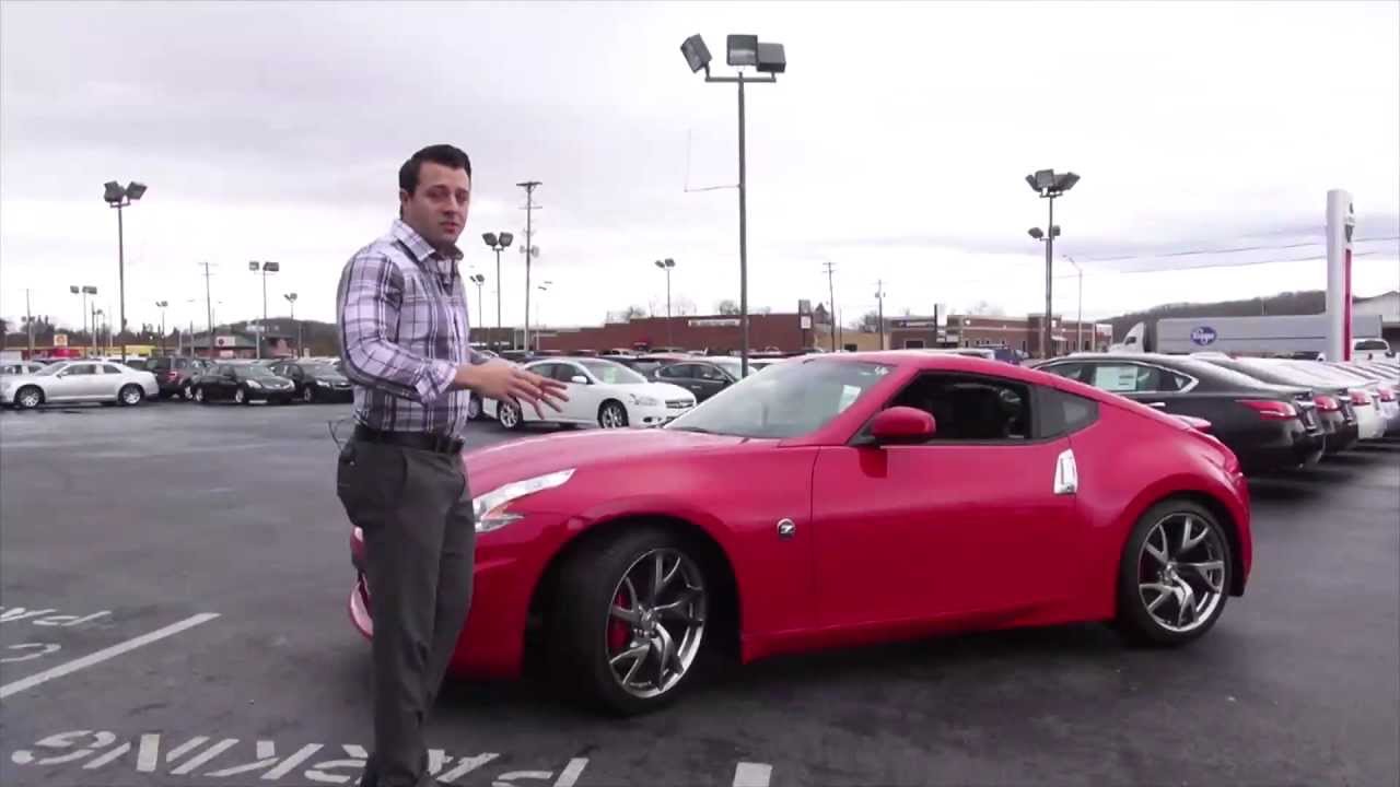2013 NISSAN 370z Test Drive and Review