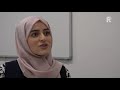 Sarah Izat wil agente MET hoofddoek zijn