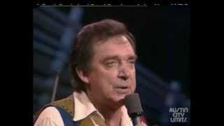 There Goes My Everything   -  Ray Price