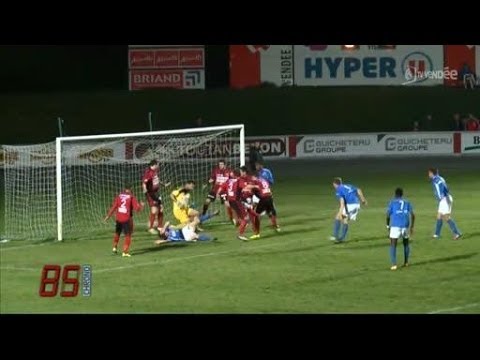 Football : Les Herbiers vs. Avranches (2-3)
