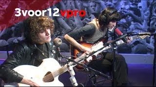 Temples stripped down in 3voor12 Radio