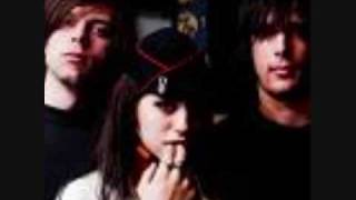 Die Mannequin Tribute Near The End