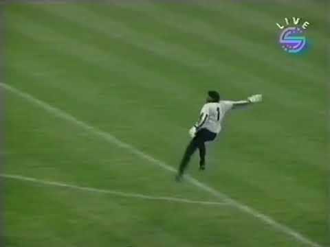 Copa América 1991: Paraguay 1-0 Perú (06/07/1991). Narración en inglés.