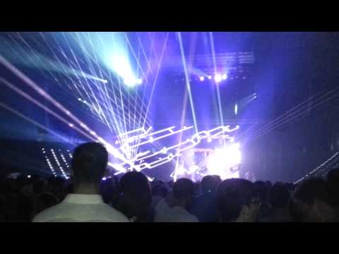 David Guetta presents Daddy's Groove- Surrender