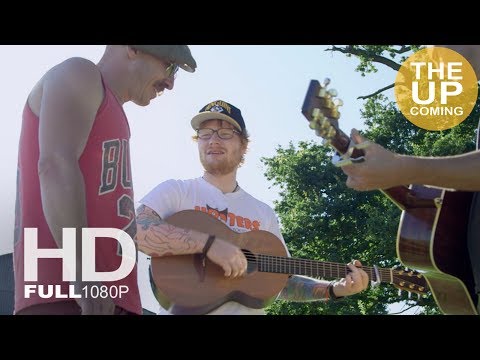 Songwriter (Clip 'Ed Sheeran Plays Galway Girl in Acoustic')