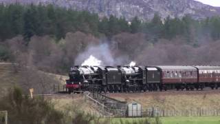 preview picture of video 'Steam Train approaching Newtonmore 10 April 2009'