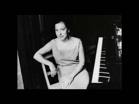 Alicia de Larrocha plays Schumann Kreisleriana Op. 16